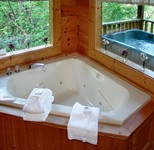 Cabin rental in Pigeon Forge with a jacuzzi.